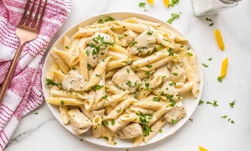 طرز تهیه پاستا با سس آلفردو